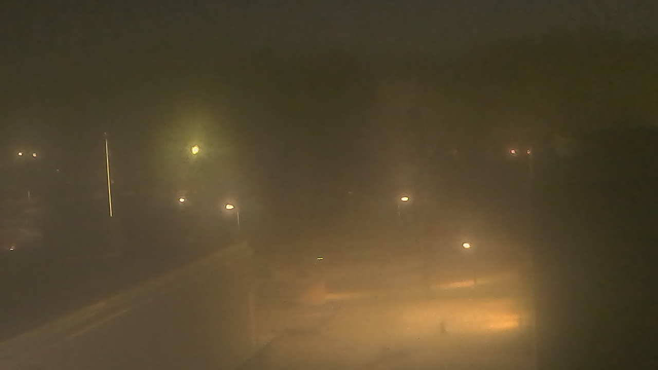 Thumbnail for current weather camera view from Dag Hammarskjold MS in Wallingford, Connecticut