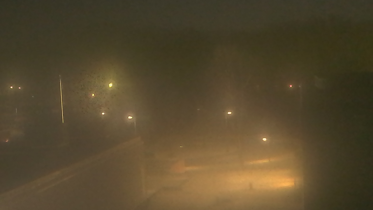 Thumbnail for current weather camera view from Dag Hammarskjold MS in Wallingford, Connecticut