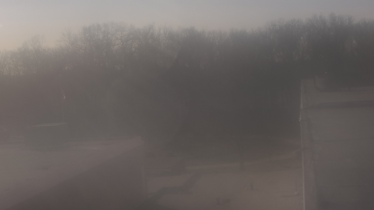 Thumbnail for current weather camera view from Dag Hammarskjold MS in Wallingford, Connecticut