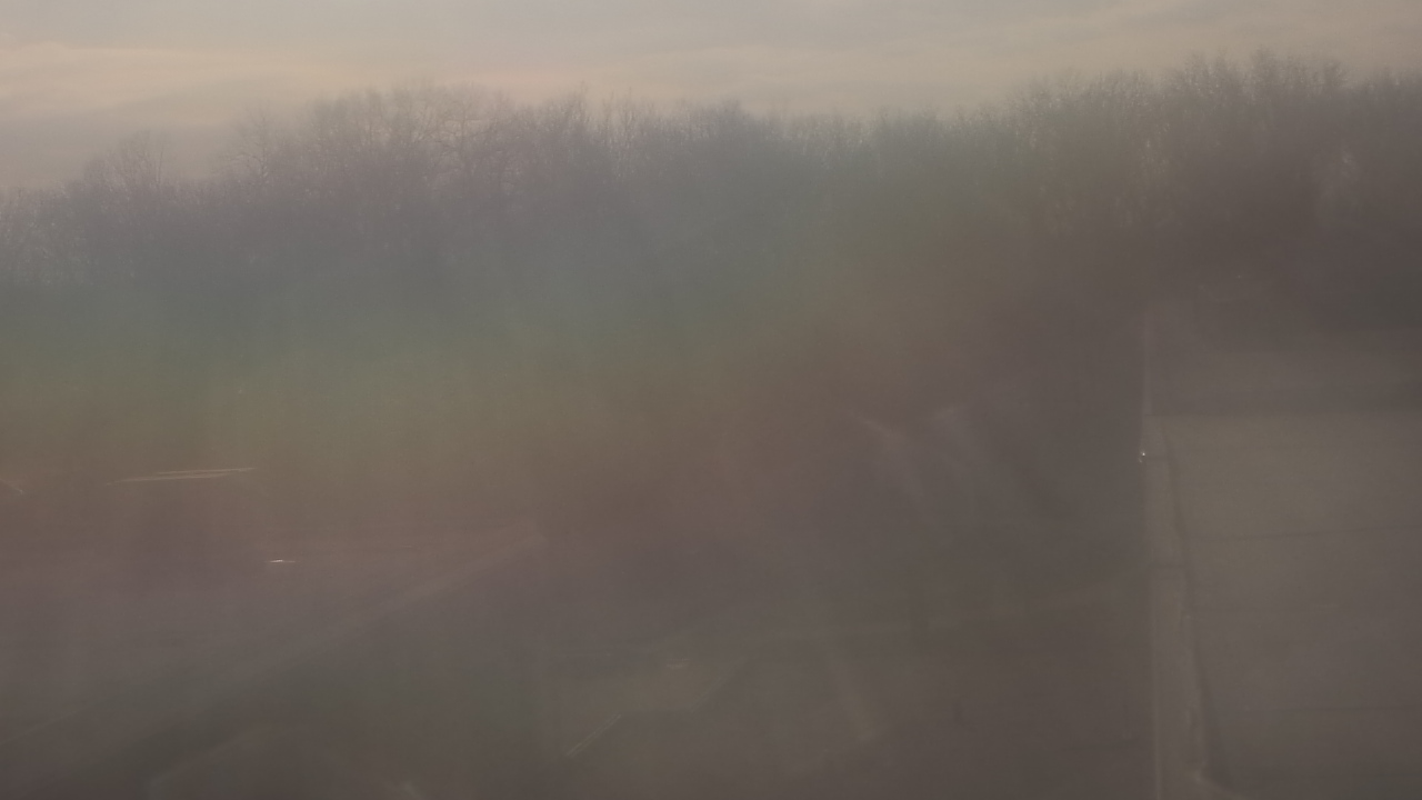 Thumbnail for current weather camera view from Dag Hammarskjold MS in Wallingford, Connecticut