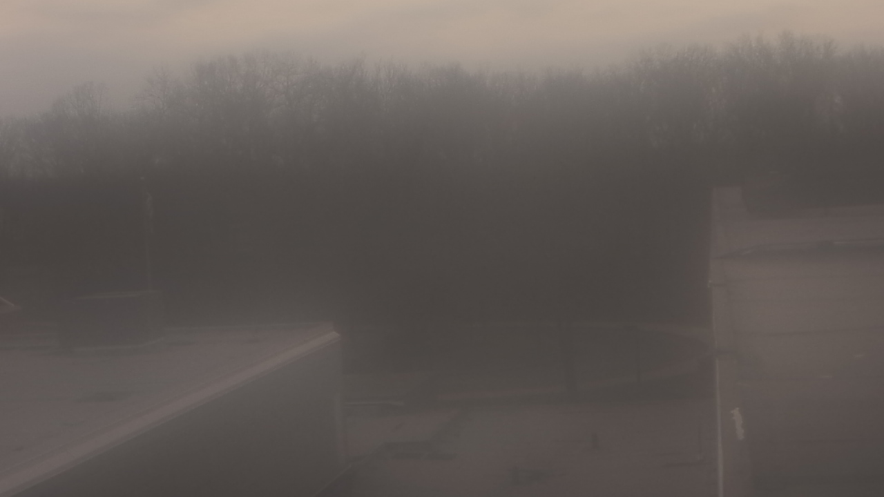 Thumbnail for current weather camera view from Dag Hammarskjold MS in Wallingford, Connecticut