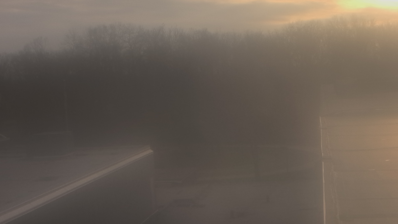 Thumbnail for current weather camera view from Dag Hammarskjold MS in Wallingford, Connecticut