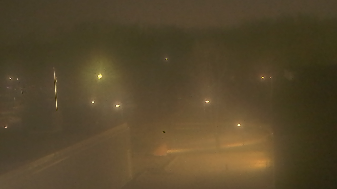 Thumbnail for current weather camera view from Dag Hammarskjold MS in Wallingford, Connecticut