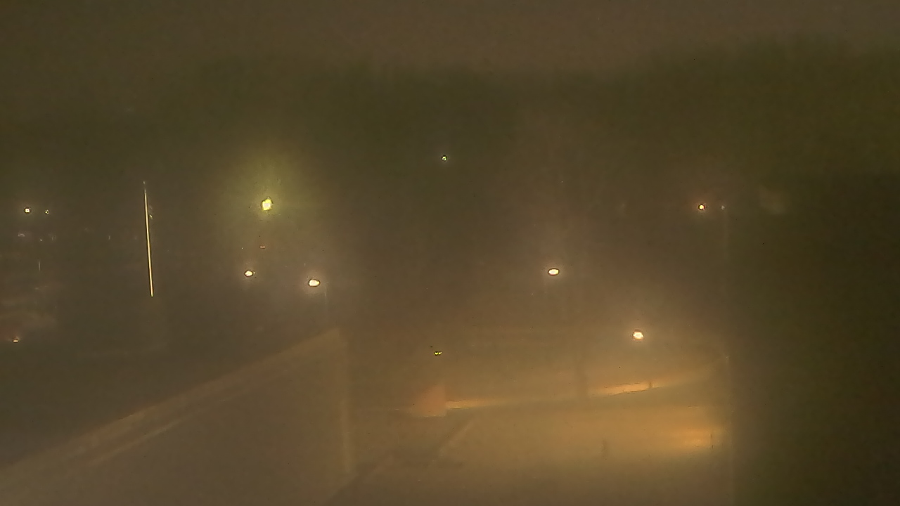Thumbnail for current weather camera view from Dag Hammarskjold MS in Wallingford, Connecticut