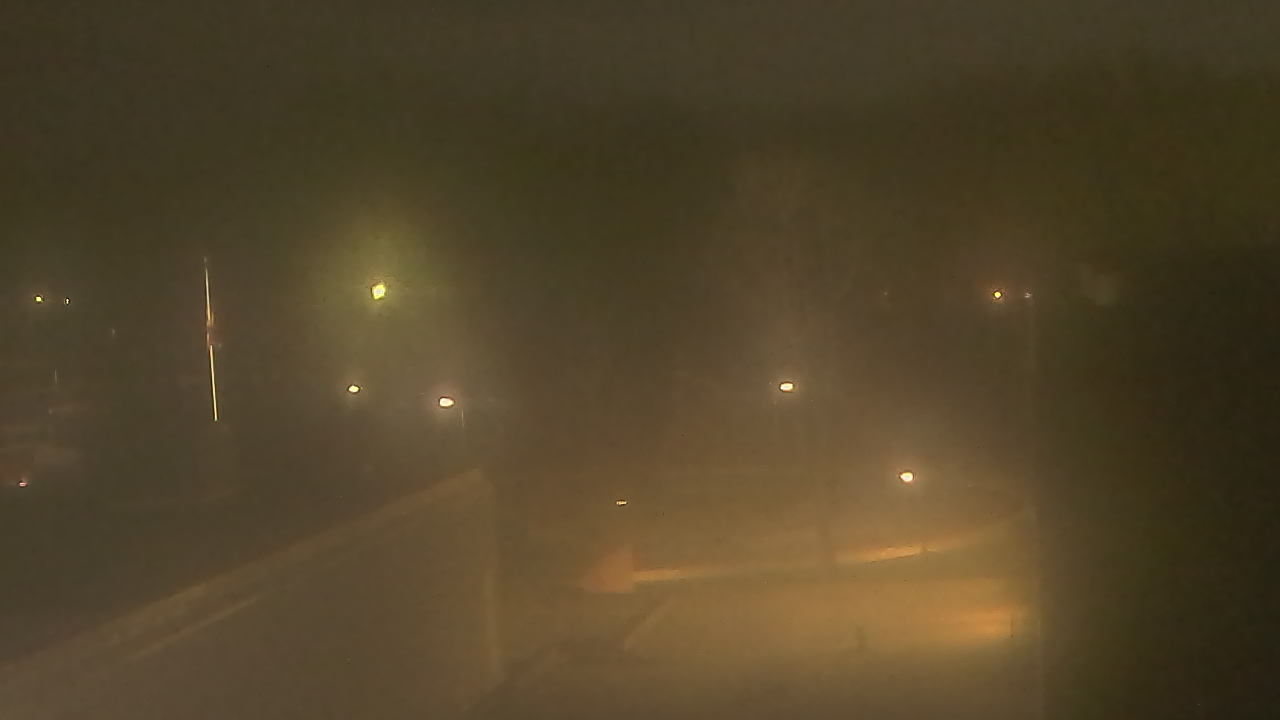 Thumbnail for current weather camera view from Dag Hammarskjold MS in Wallingford, Connecticut