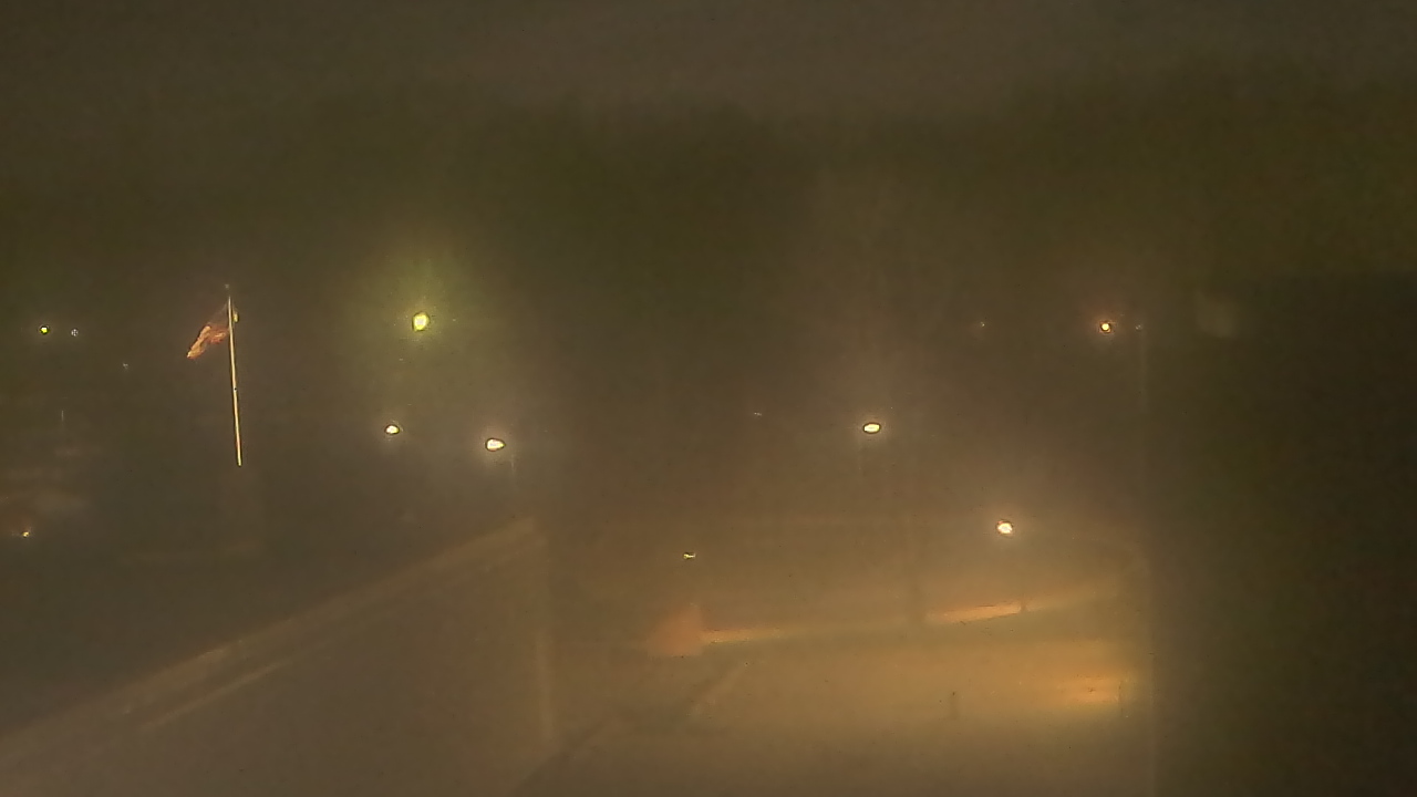 Thumbnail for current weather camera view from Dag Hammarskjold MS in Wallingford, Connecticut