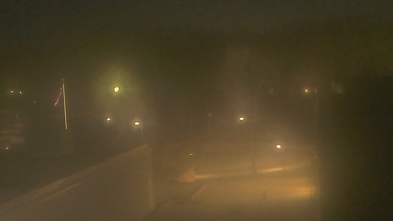 Thumbnail for current weather camera view from Dag Hammarskjold MS in Wallingford, Connecticut