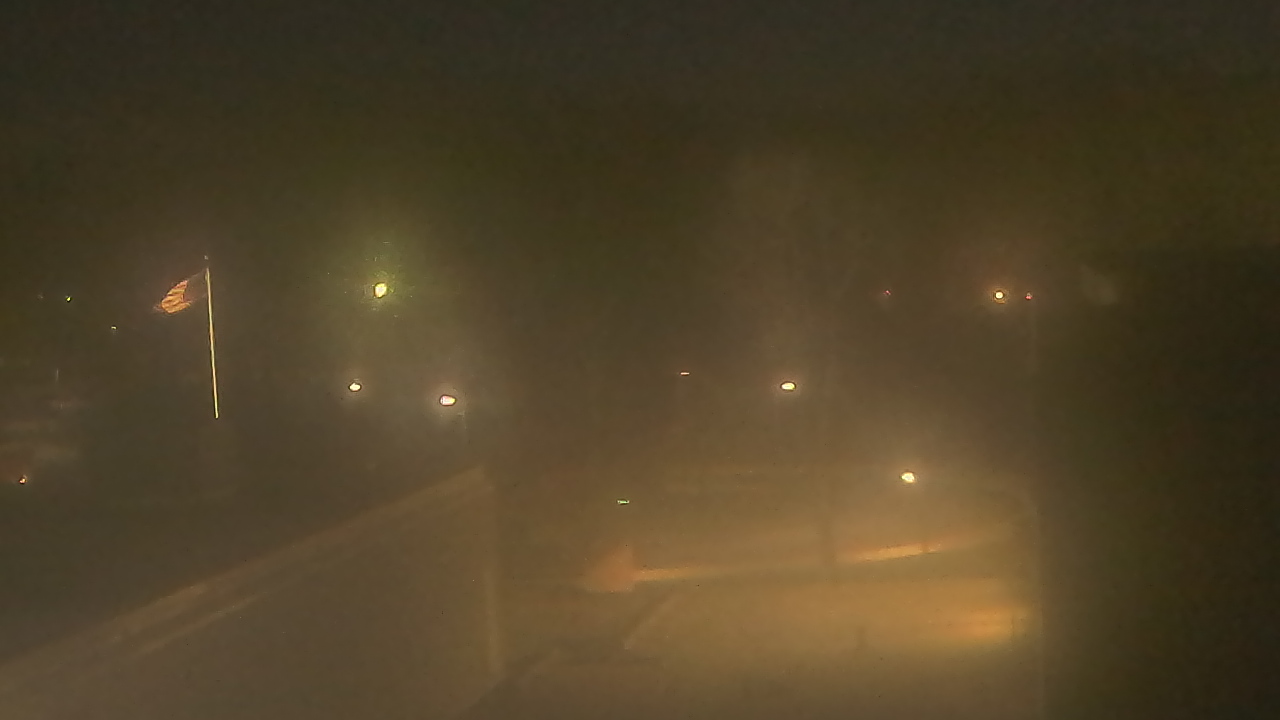 Thumbnail for current weather camera view from Dag Hammarskjold MS in Wallingford, Connecticut