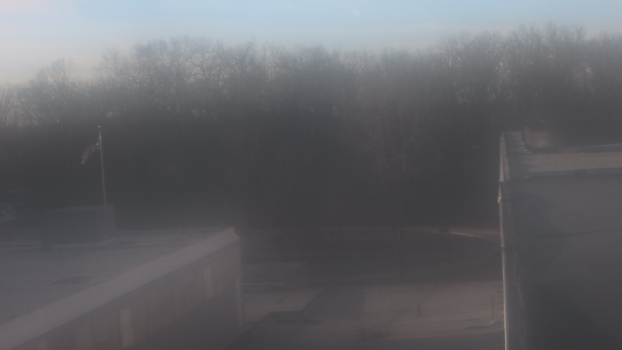 Thumbnail for current weather camera view from Dag Hammarskjold MS in Wallingford, Connecticut