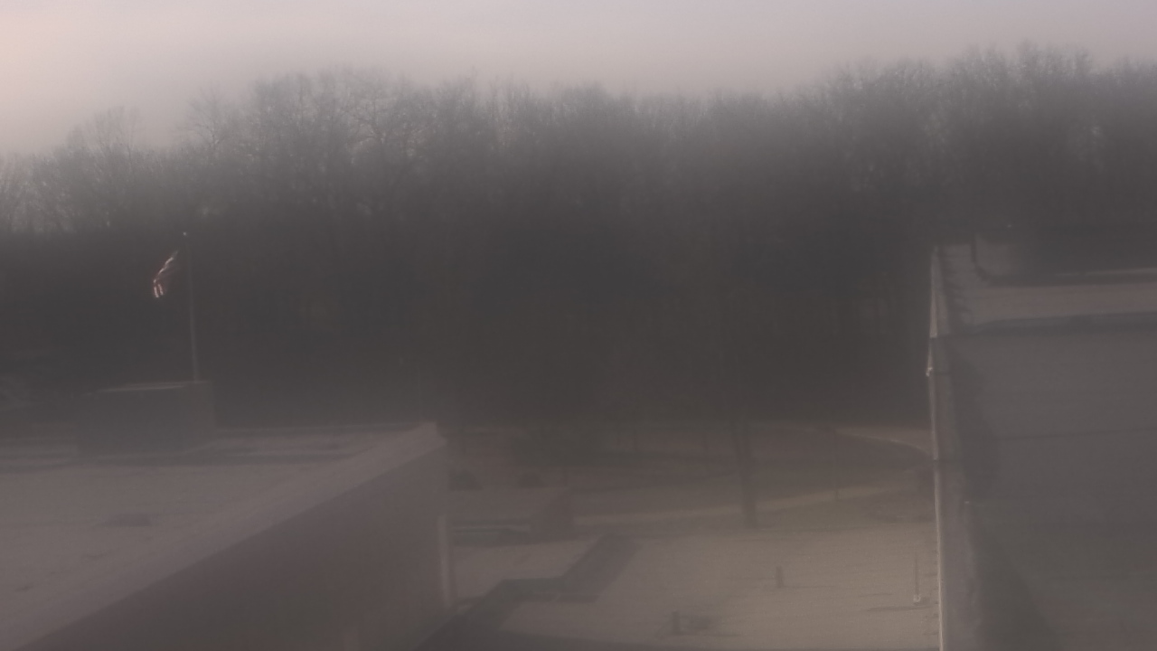 Thumbnail for current weather camera view from Dag Hammarskjold MS in Wallingford, Connecticut
