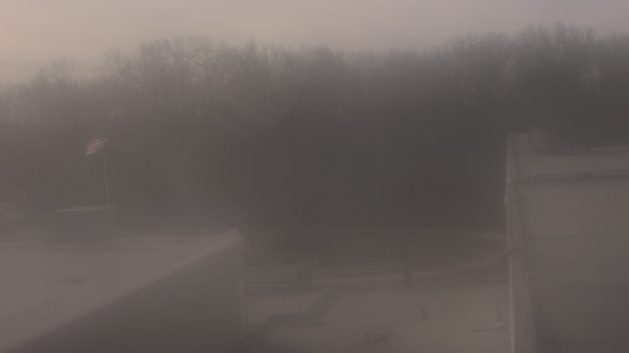 Thumbnail for current weather camera view from Dag Hammarskjold MS in Wallingford, Connecticut