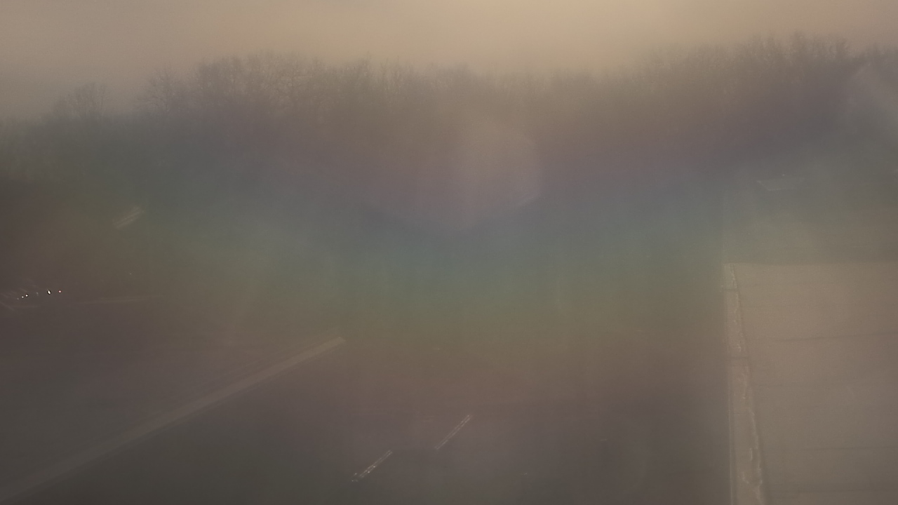 Thumbnail for current weather camera view from Dag Hammarskjold MS in Wallingford, Connecticut