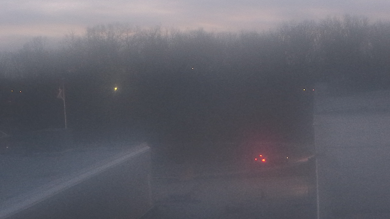 Thumbnail for current weather camera view from Dag Hammarskjold MS in Wallingford, Connecticut