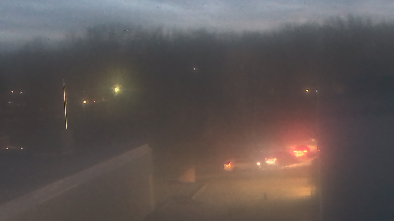 Thumbnail for current weather camera view from Dag Hammarskjold MS in Wallingford, Connecticut