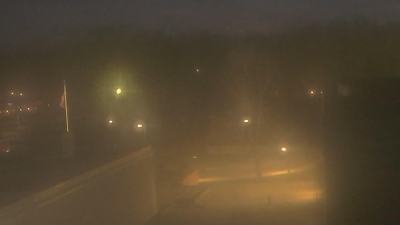 Thumbnail for current weather camera view from Dag Hammarskjold MS in Wallingford, Connecticut