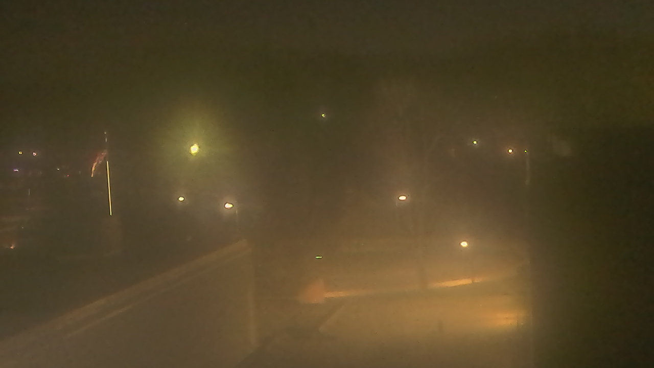 Thumbnail for current weather camera view from Dag Hammarskjold MS in Wallingford, Connecticut