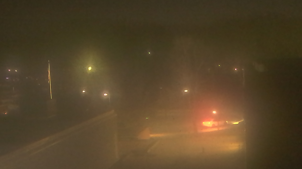 Thumbnail for current weather camera view from Dag Hammarskjold MS in Wallingford, Connecticut