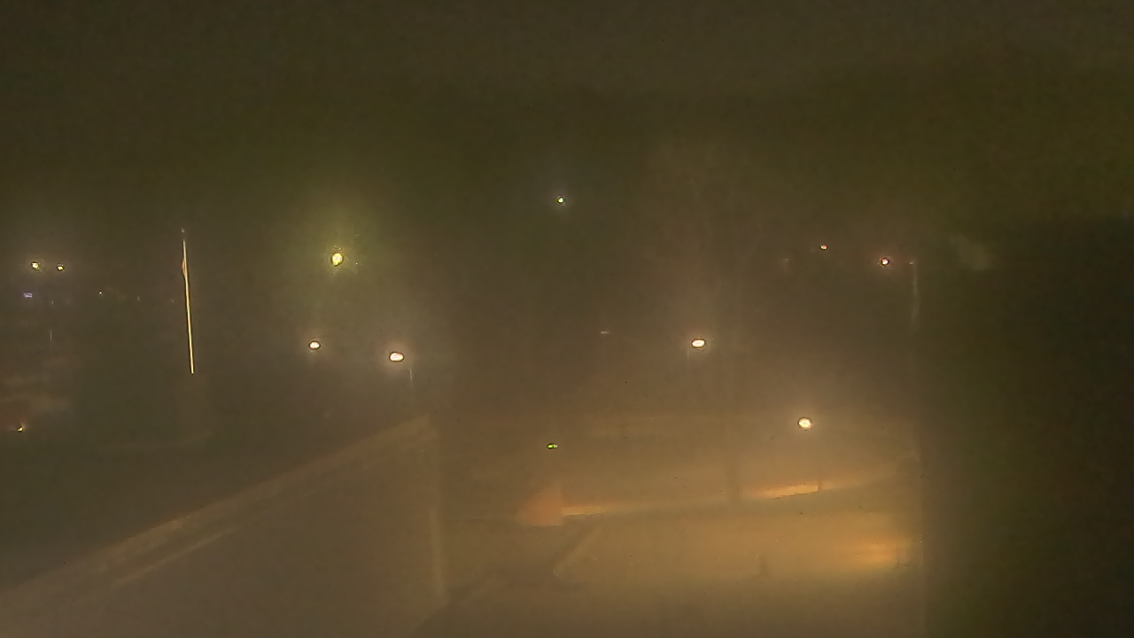 Thumbnail for current weather camera view from Dag Hammarskjold MS in Wallingford, Connecticut