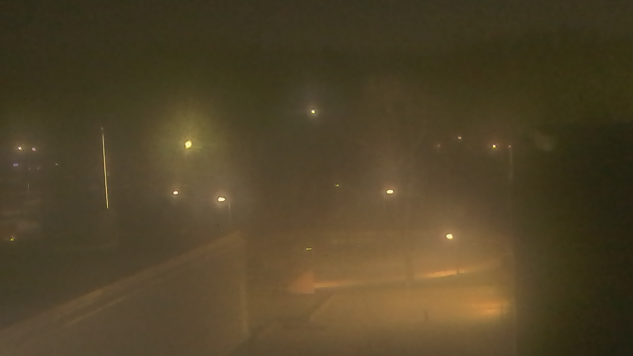 Thumbnail for current weather camera view from Dag Hammarskjold MS in Wallingford, Connecticut