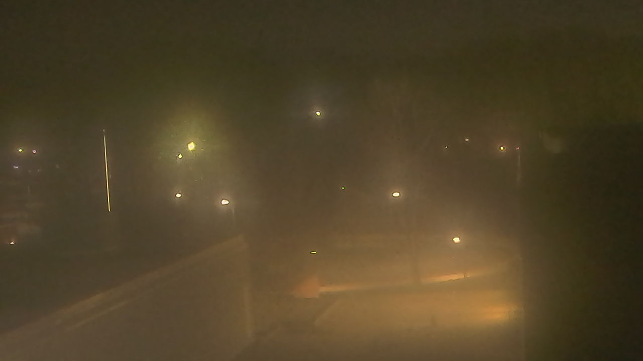 Thumbnail for current weather camera view from Dag Hammarskjold MS in Wallingford, Connecticut