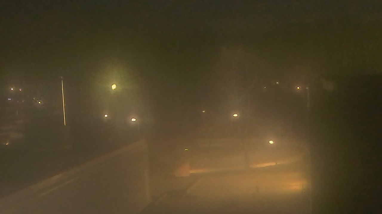 Thumbnail for current weather camera view from Dag Hammarskjold MS in Wallingford, Connecticut