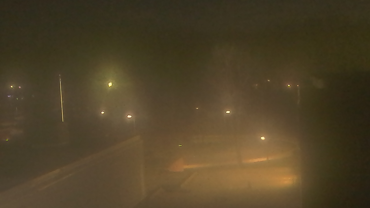 Thumbnail for current weather camera view from Dag Hammarskjold MS in Wallingford, Connecticut