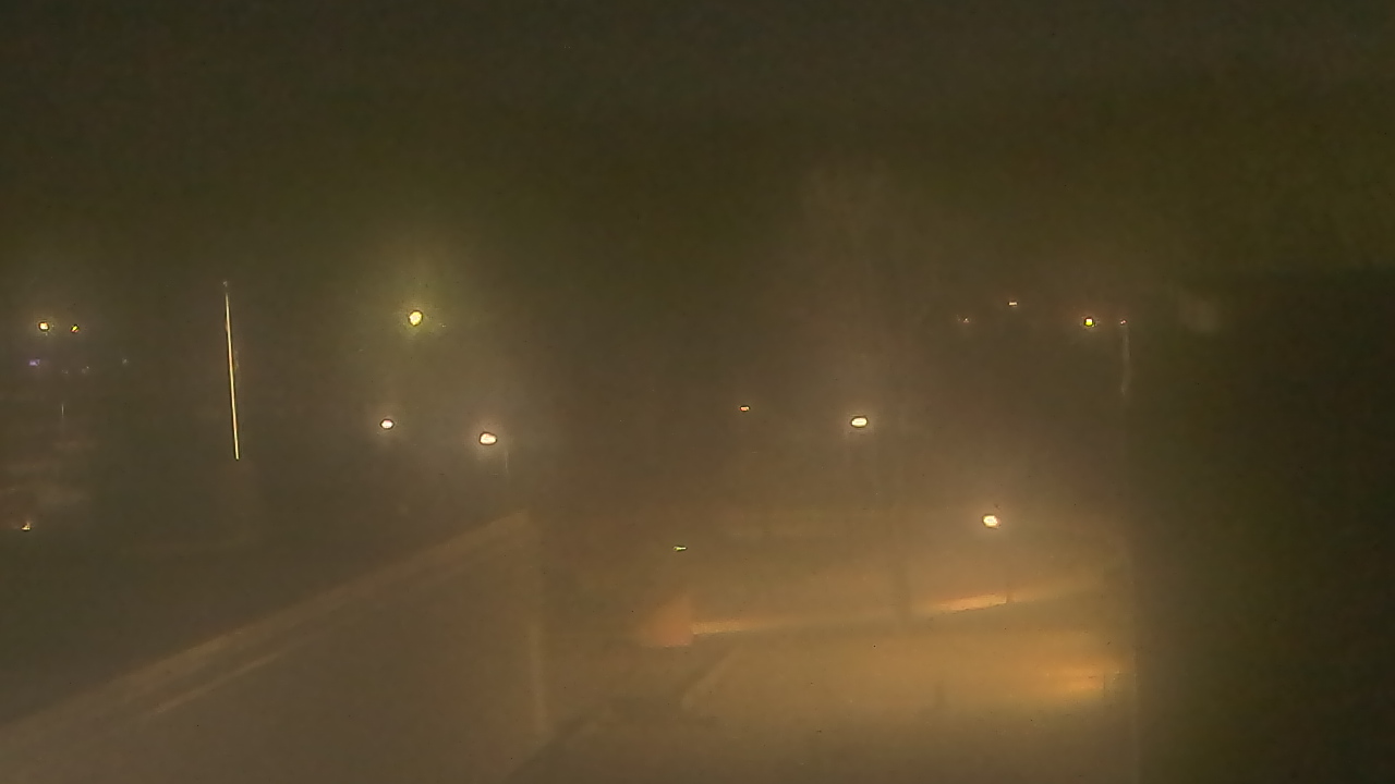 Thumbnail for current weather camera view from Dag Hammarskjold MS in Wallingford, Connecticut