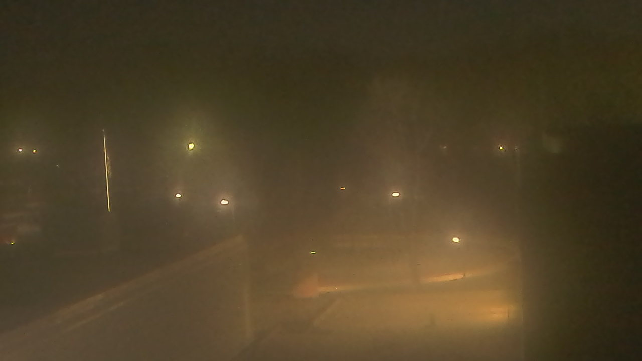 Thumbnail for current weather camera view from Dag Hammarskjold MS in Wallingford, Connecticut