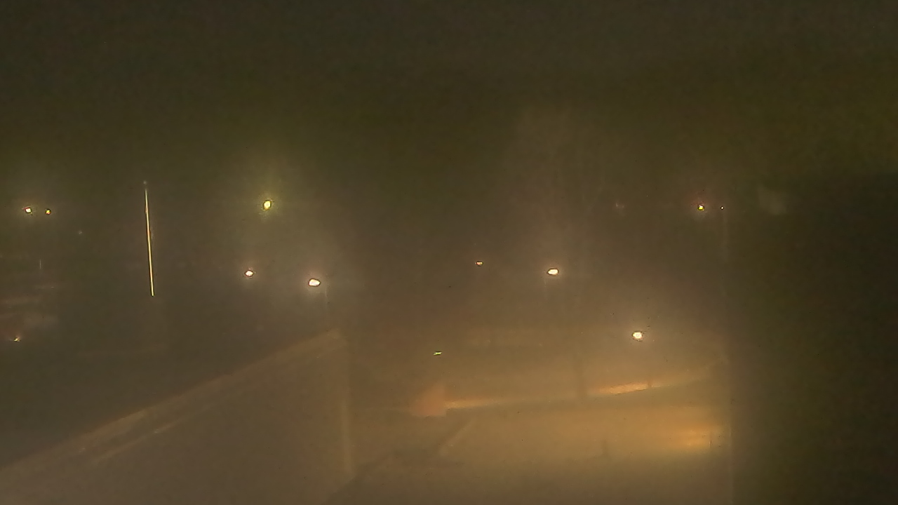 Thumbnail for current weather camera view from Dag Hammarskjold MS in Wallingford, Connecticut