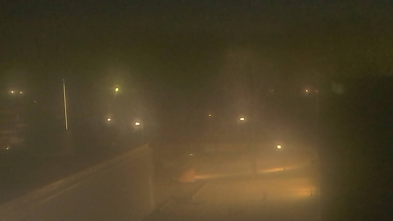 Thumbnail for current weather camera view from Dag Hammarskjold MS in Wallingford, Connecticut