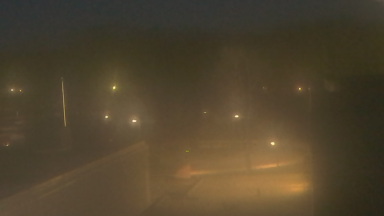 Thumbnail for current weather camera view from Dag Hammarskjold MS in Wallingford, Connecticut