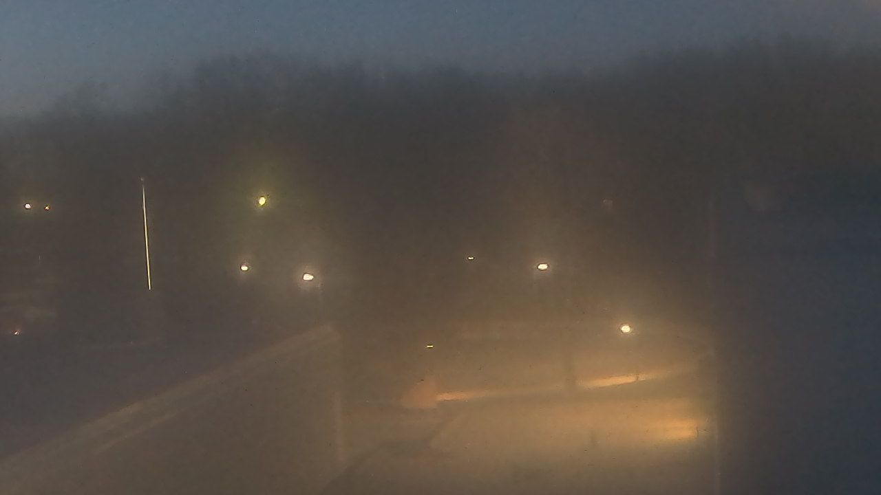 Thumbnail for current weather camera view from Dag Hammarskjold MS in Wallingford, Connecticut