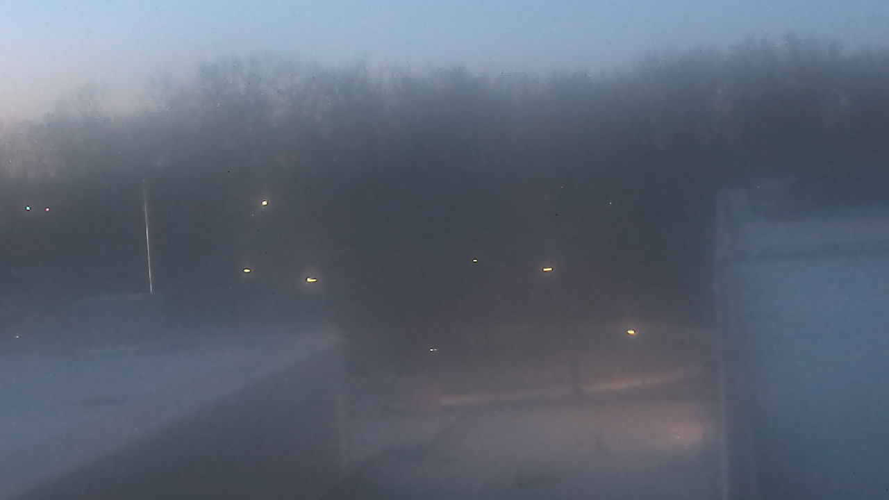 Thumbnail for current weather camera view from Dag Hammarskjold MS in Wallingford, Connecticut