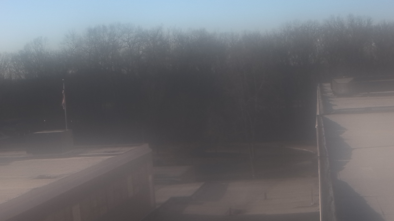 Thumbnail for current weather camera view from Dag Hammarskjold MS in Wallingford, Connecticut