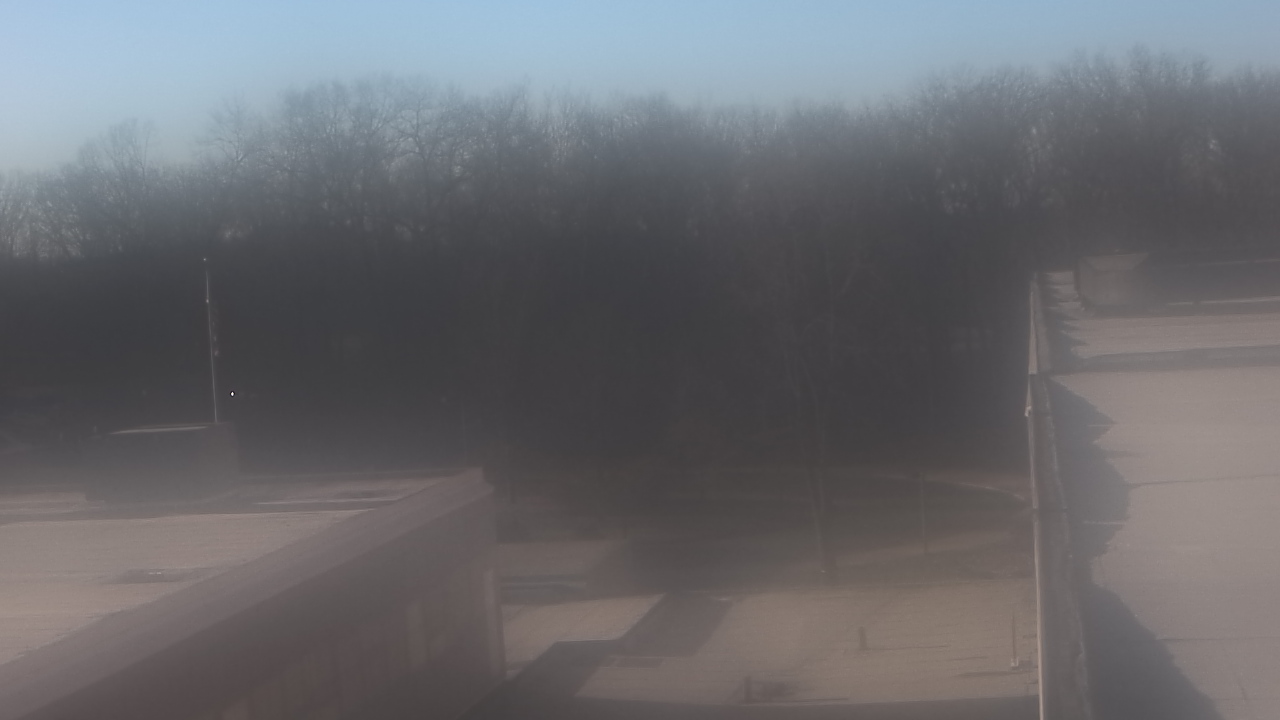Thumbnail for current weather camera view from Dag Hammarskjold MS in Wallingford, Connecticut