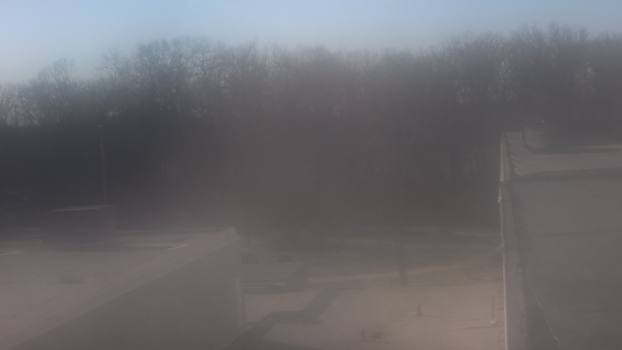 Thumbnail for current weather camera view from Dag Hammarskjold MS in Wallingford, Connecticut