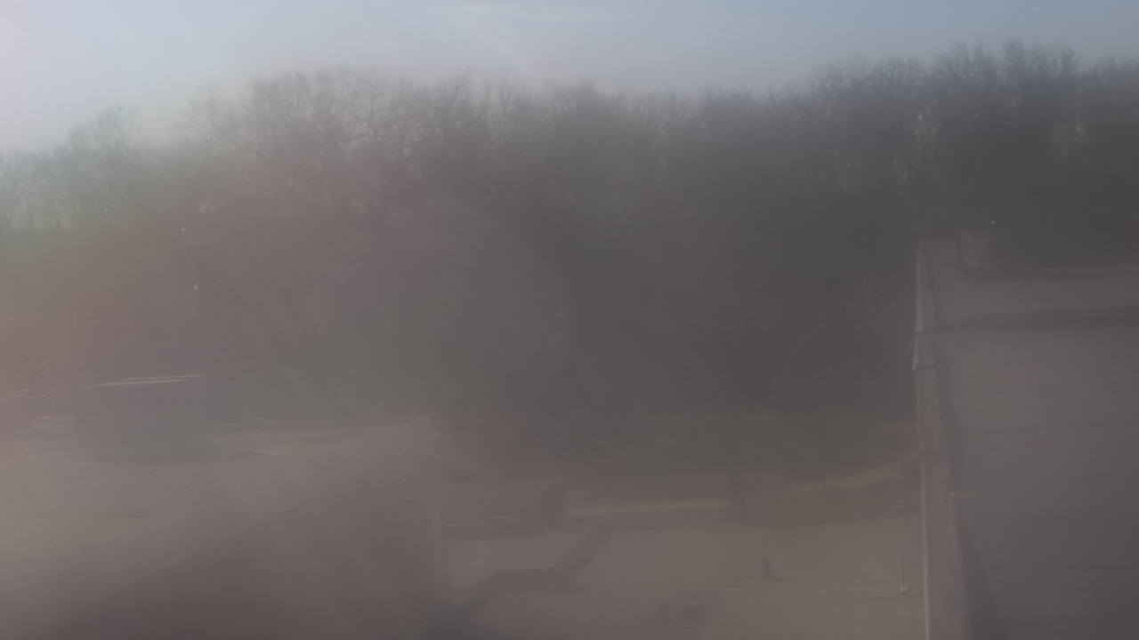 Thumbnail for current weather camera view from Dag Hammarskjold MS in Wallingford, Connecticut