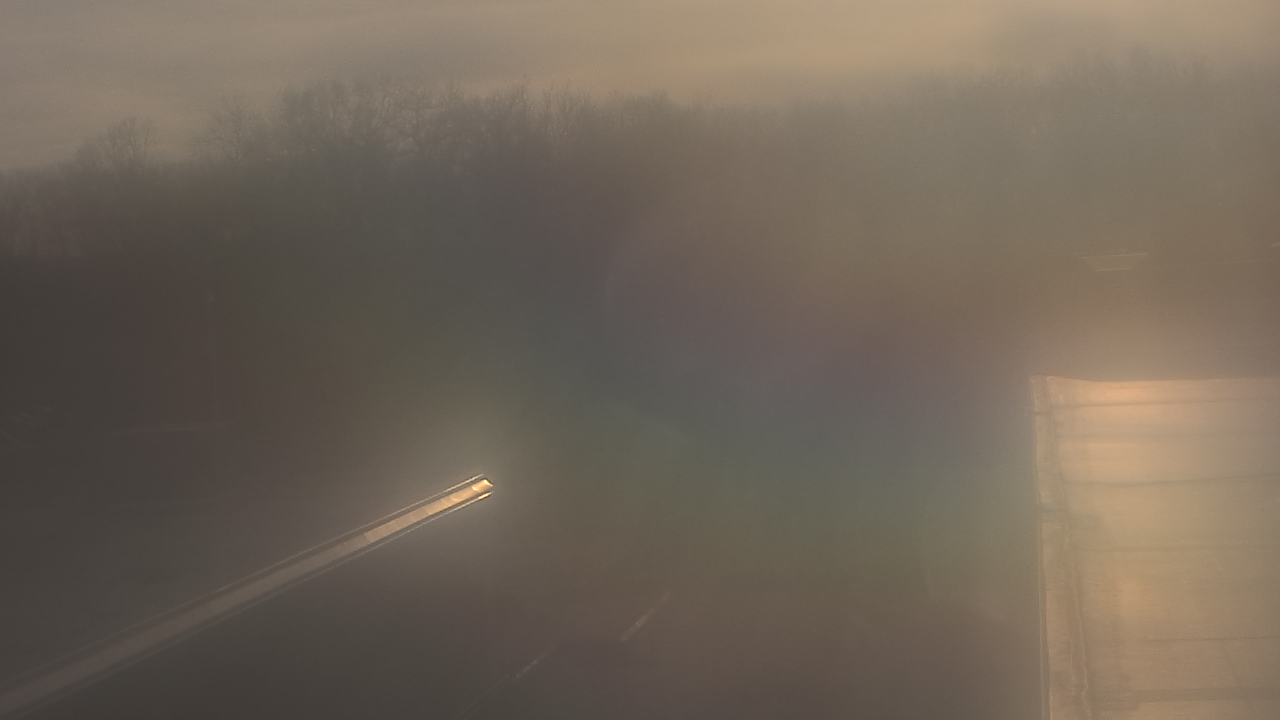 Thumbnail for current weather camera view from Dag Hammarskjold MS in Wallingford, Connecticut