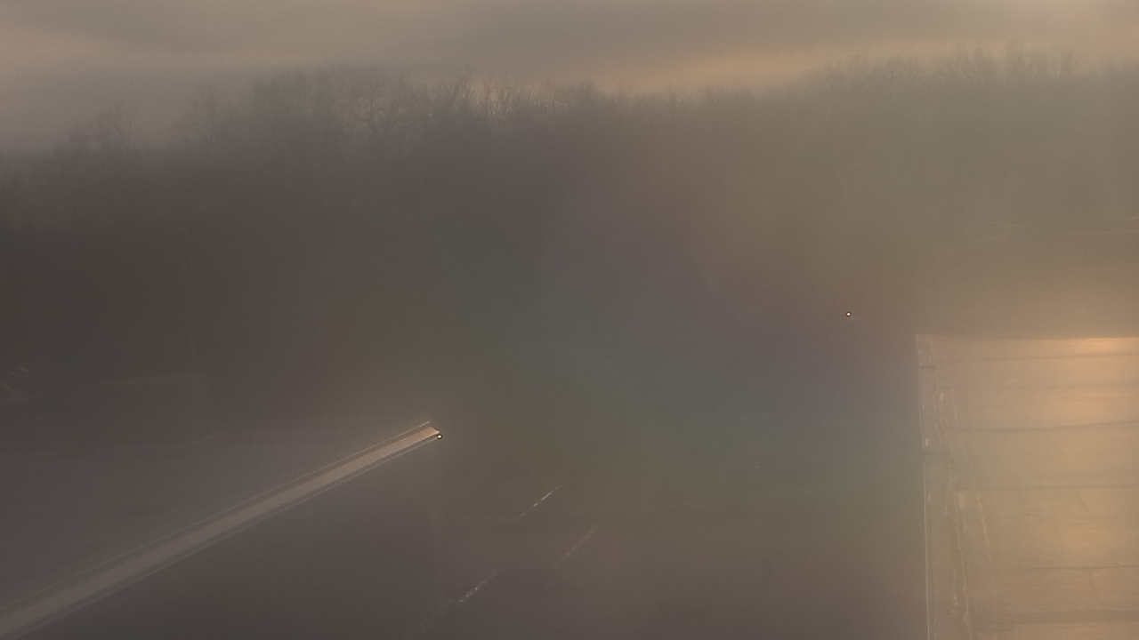 Thumbnail for current weather camera view from Dag Hammarskjold MS in Wallingford, Connecticut