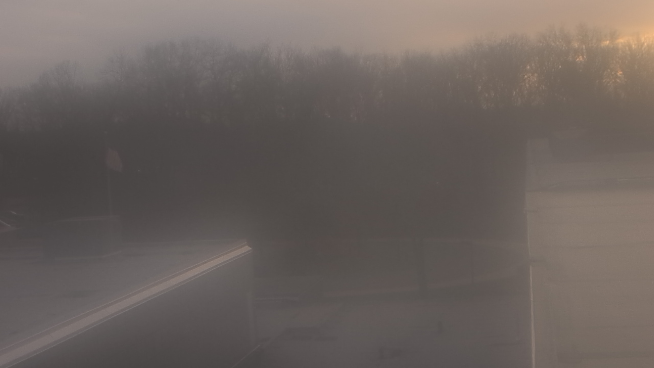 Thumbnail for current weather camera view from Dag Hammarskjold MS in Wallingford, Connecticut