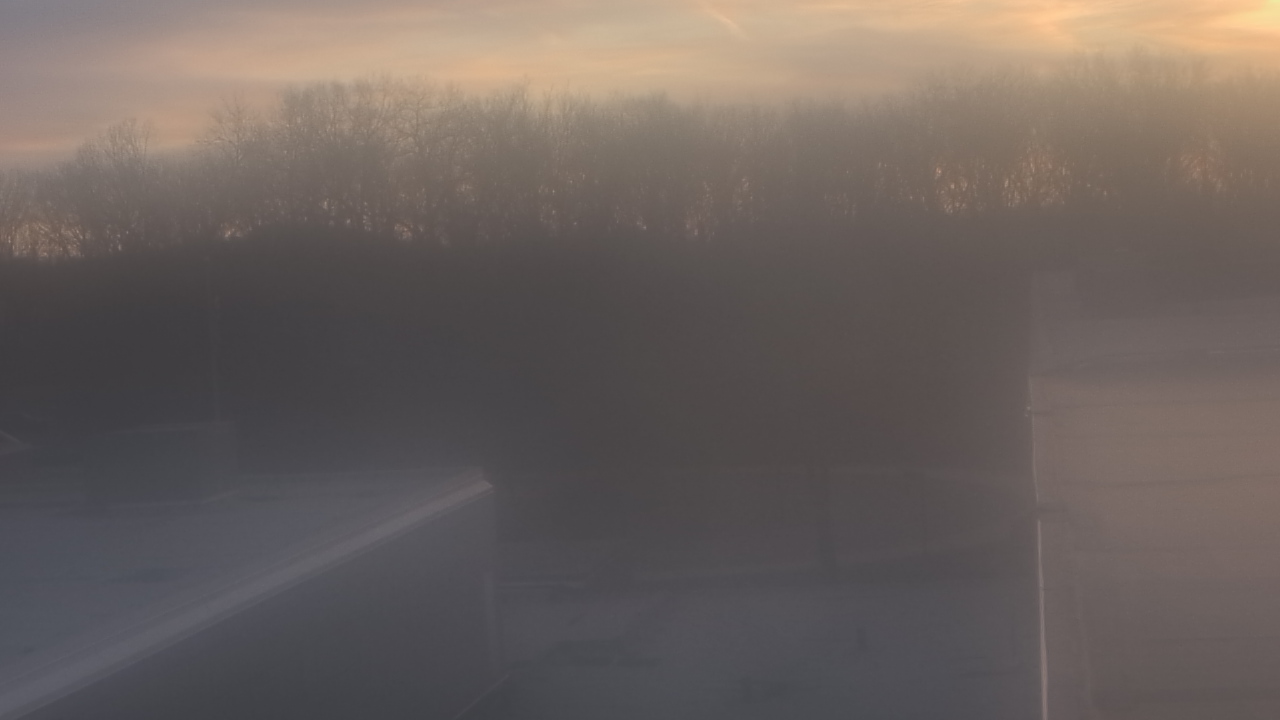 Thumbnail for current weather camera view from Dag Hammarskjold MS in Wallingford, Connecticut