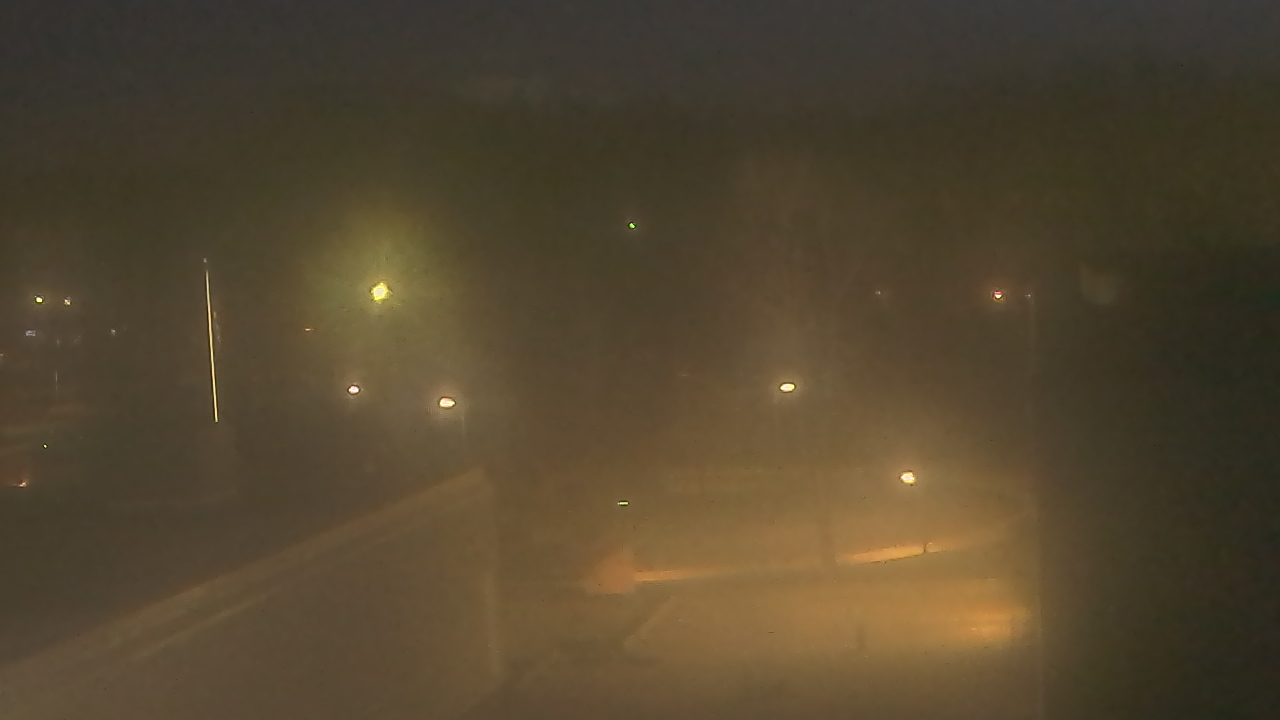 Thumbnail for current weather camera view from Dag Hammarskjold MS in Wallingford, Connecticut