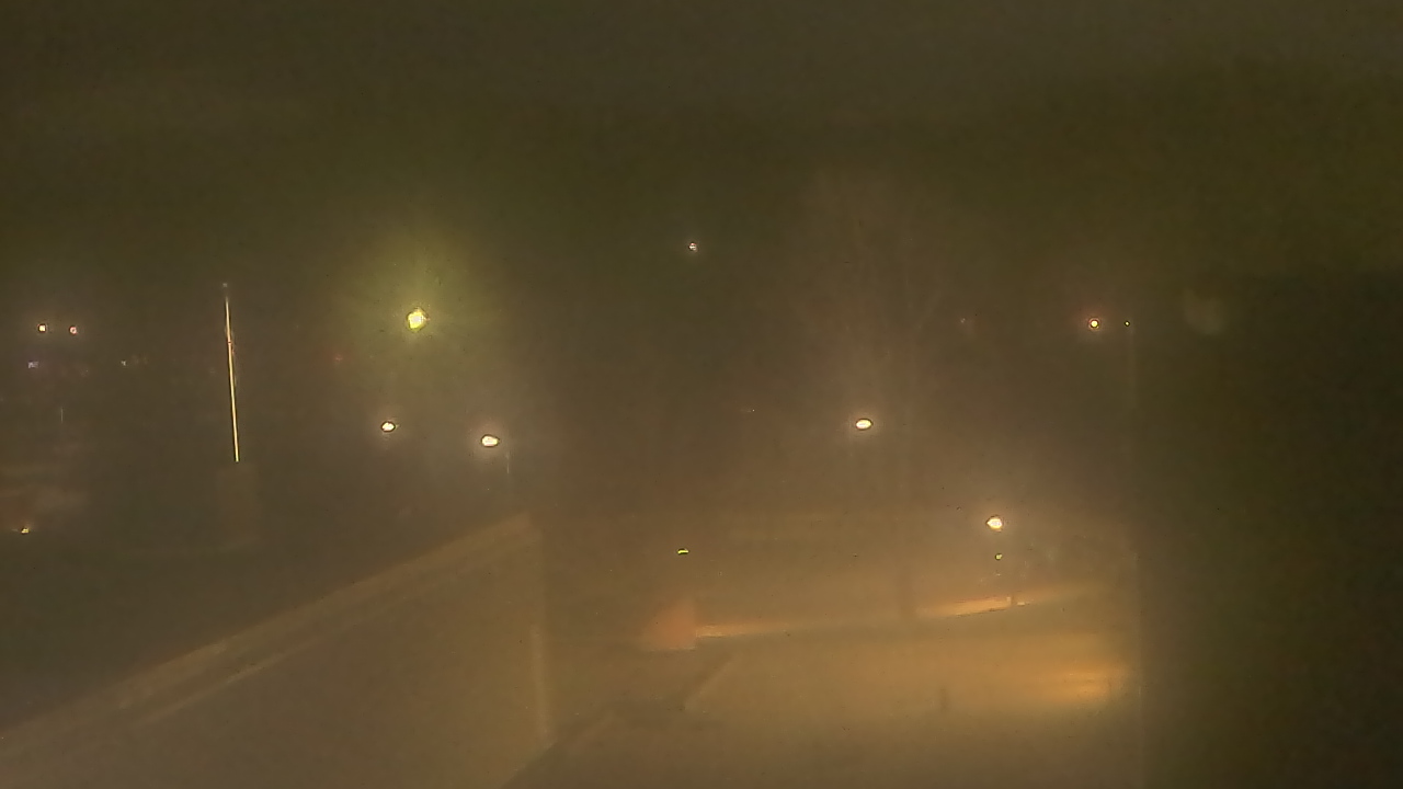 Thumbnail for current weather camera view from Dag Hammarskjold MS in Wallingford, Connecticut