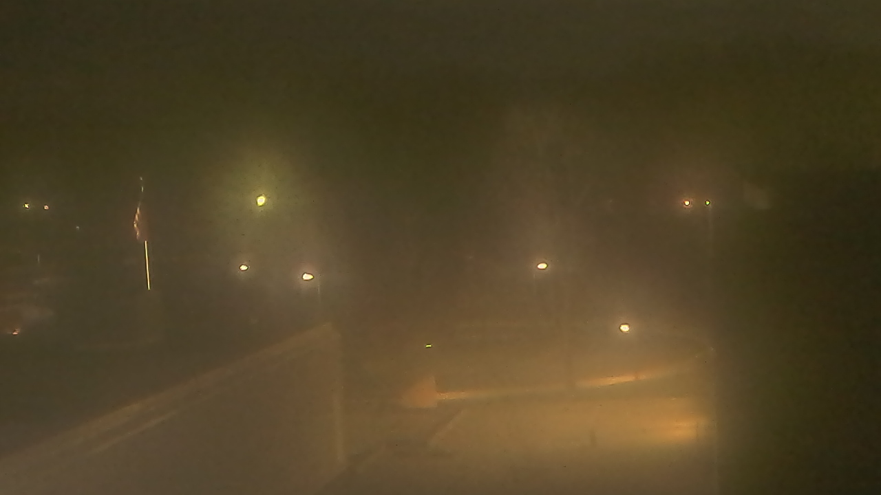 Thumbnail for current weather camera view from Dag Hammarskjold MS in Wallingford, Connecticut