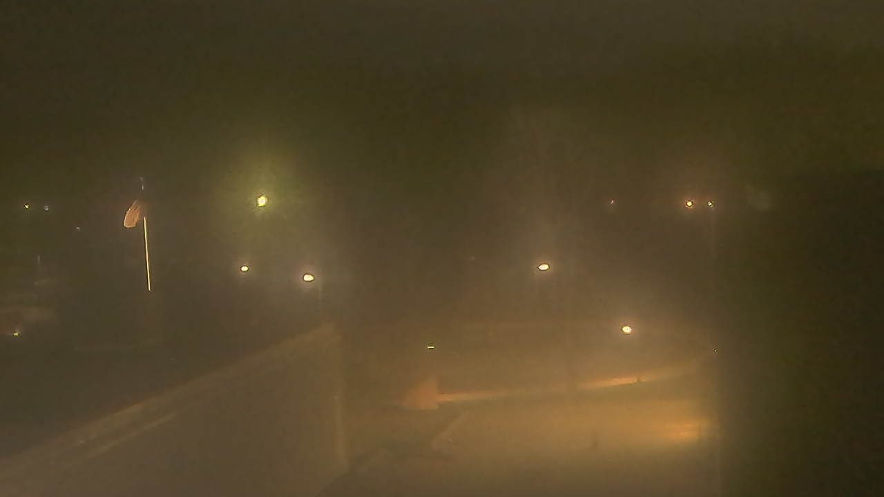 Thumbnail for current weather camera view from Dag Hammarskjold MS in Wallingford, Connecticut