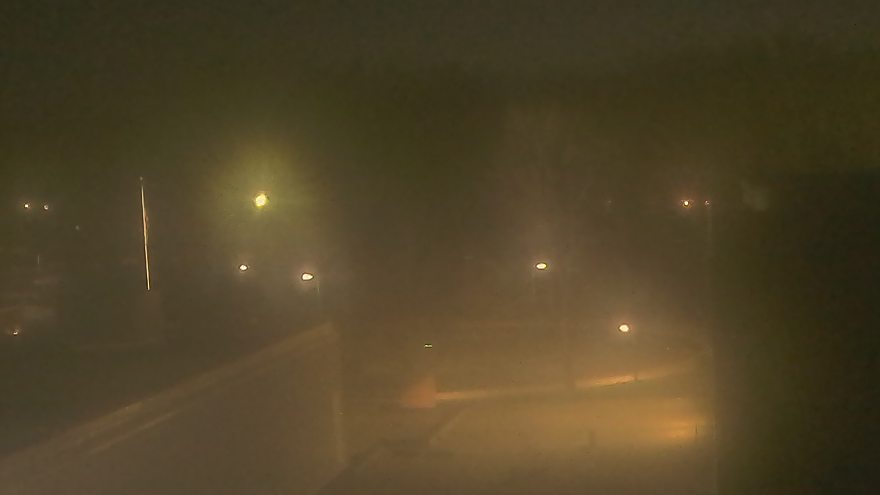 Thumbnail for current weather camera view from Dag Hammarskjold MS in Wallingford, Connecticut