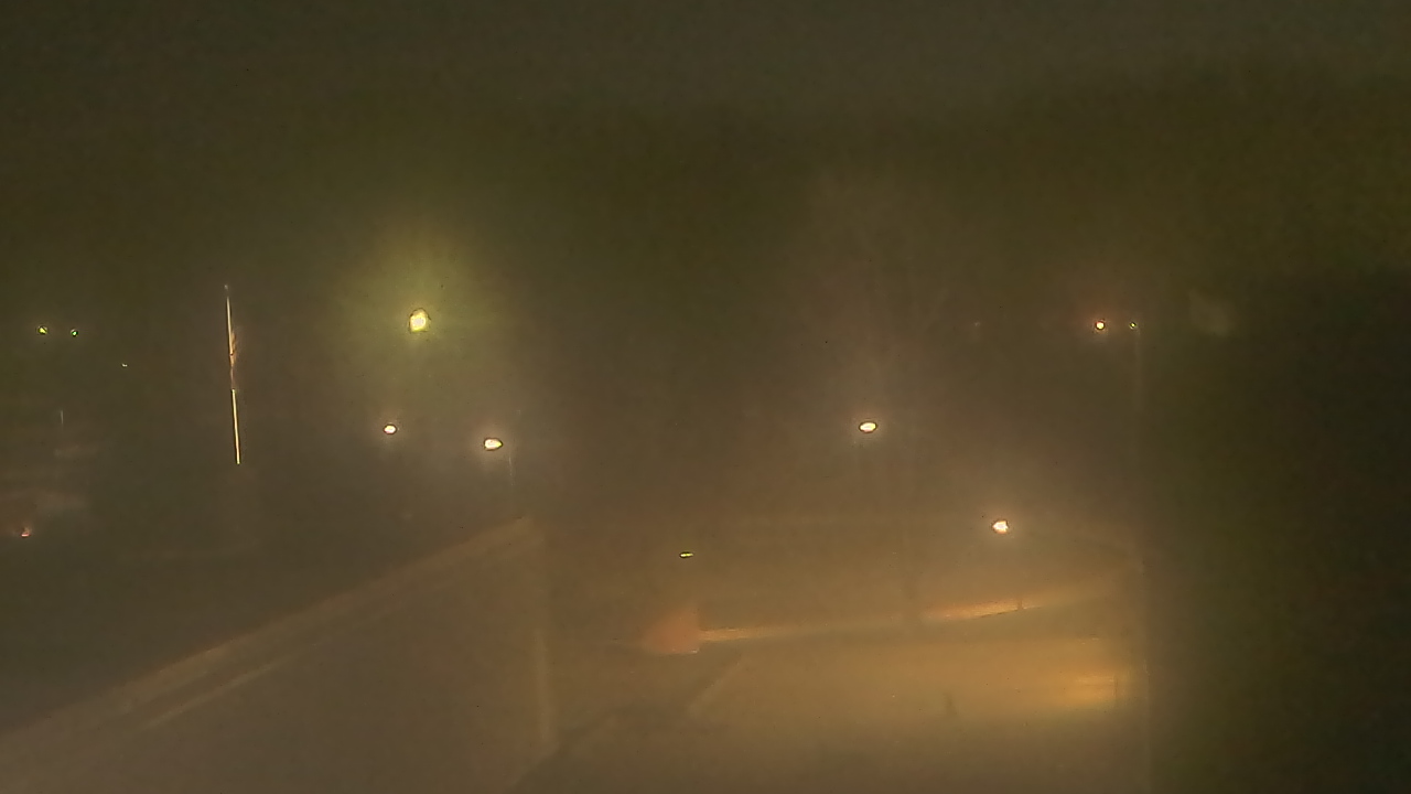 Thumbnail for current weather camera view from Dag Hammarskjold MS in Wallingford, Connecticut