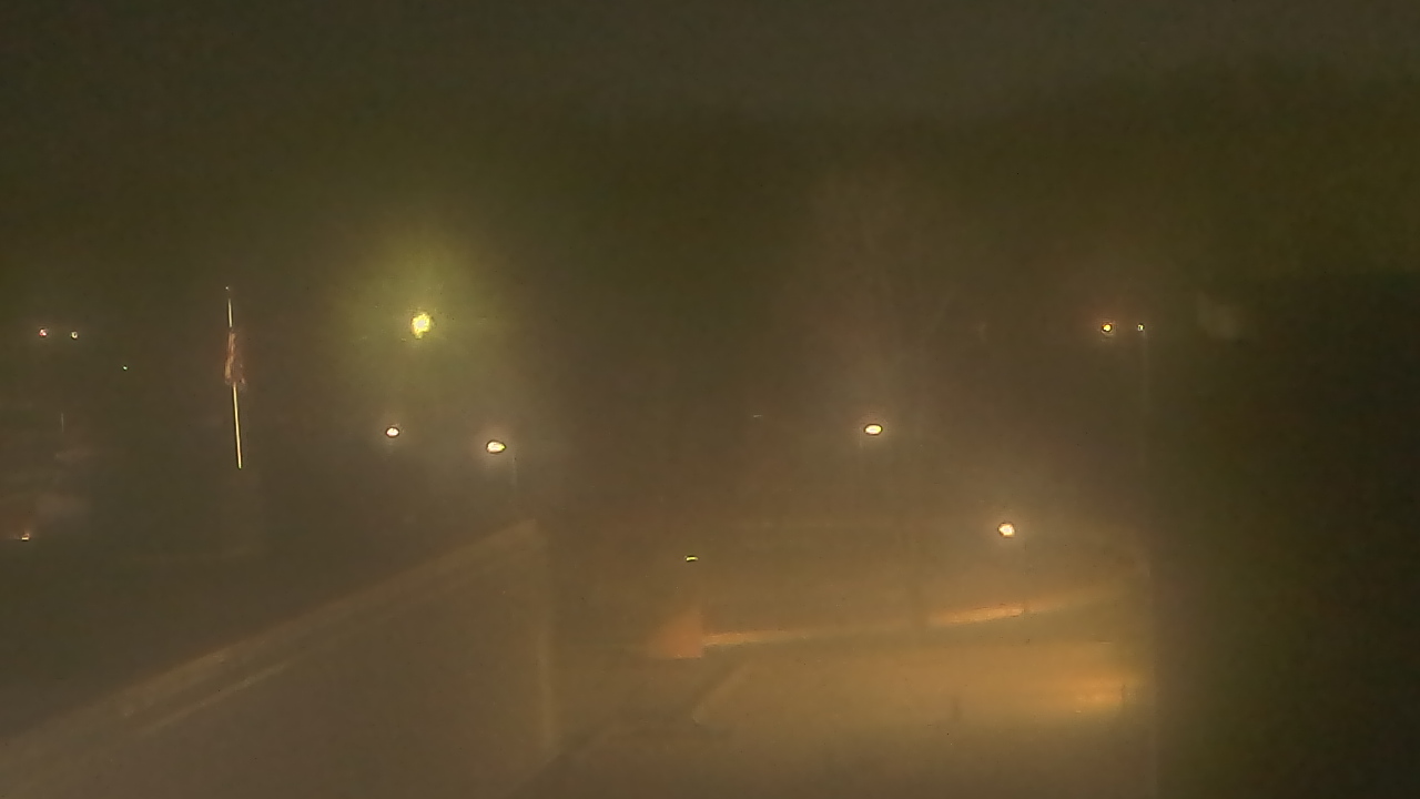 Thumbnail for current weather camera view from Dag Hammarskjold MS in Wallingford, Connecticut