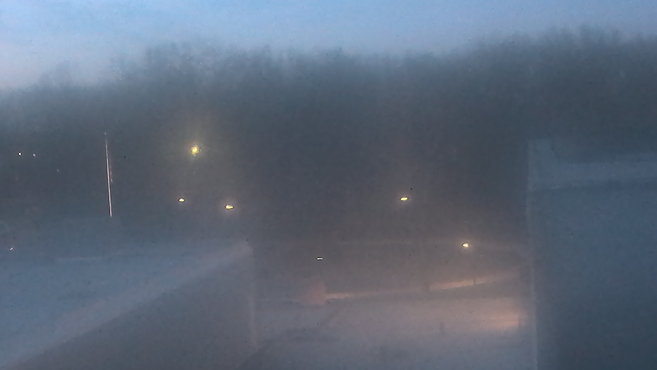 Thumbnail for current weather camera view from Dag Hammarskjold MS in Wallingford, Connecticut