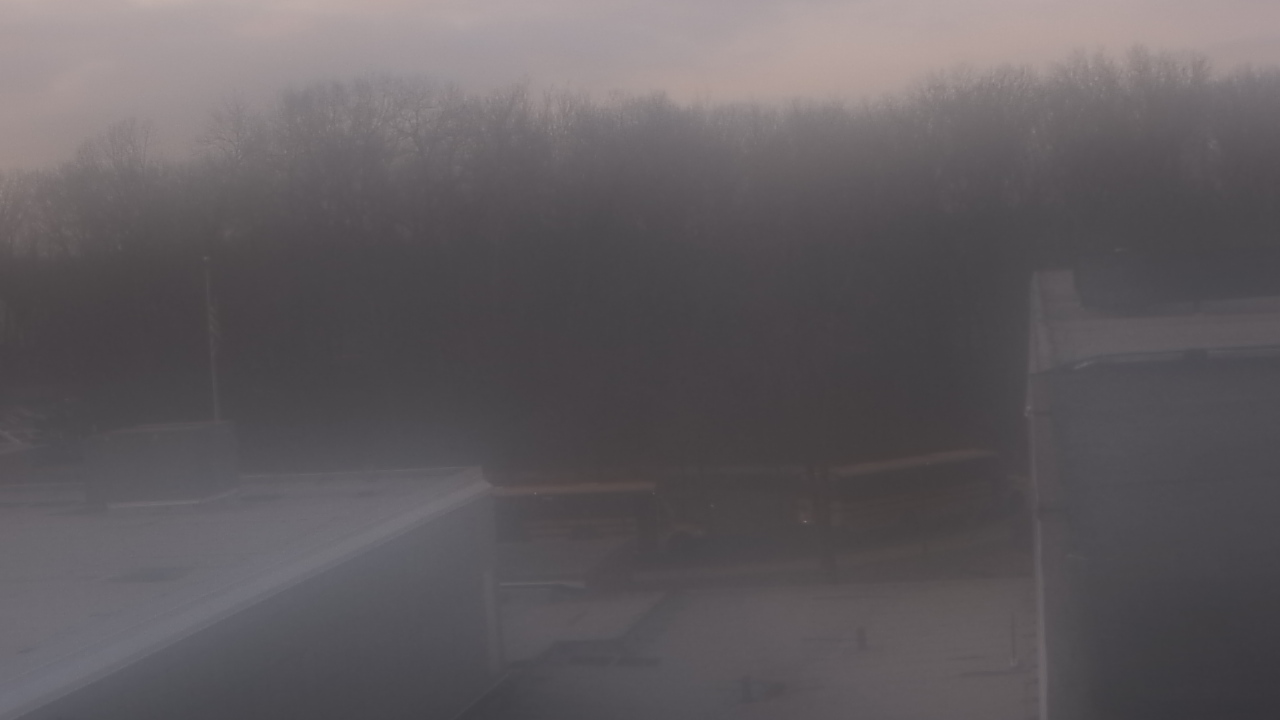 Thumbnail for current weather camera view from Dag Hammarskjold MS in Wallingford, Connecticut